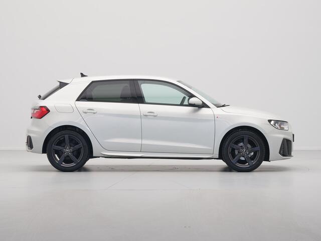 Audi A1 Sportback 25 TFSI 95 pk s-tronic S line edition Stoelverwarming, Optiek zwart, Navi via app