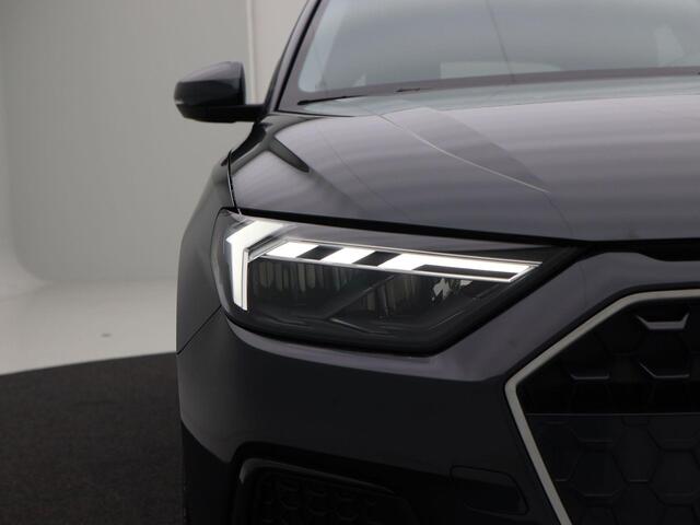 Audi A1 Sportback 25 TFSi Advanced | Cruise Control | CarPlay | Bluetooth | Stoelverwarming | Parkeersensoren Achter | 17 Inch | 5.630 Km!!