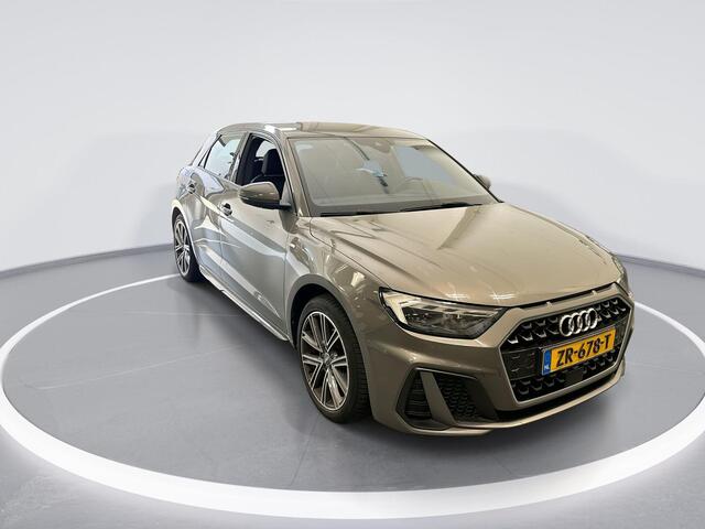 Audi A1 Sportback 30 TFSI 110pk S-Tronic S Line · Camera · Apple/Android Car Play · P-Sensoren · Cruise Control · Airco · 17'' Inch ·
