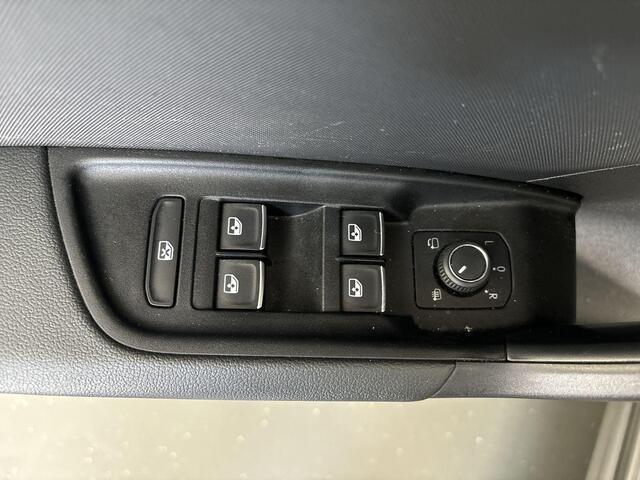 Audi A1 Sportback 30 TFSI 110pk S-Tronic S Line · Camera · Apple/Android Car Play · P-Sensoren · Cruise Control · Airco · 17'' Inch ·