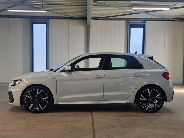 Audi A1 Sportback 30 TFSI 110pk S-Tronic S-Line Climatronic, App connect, Cruise control