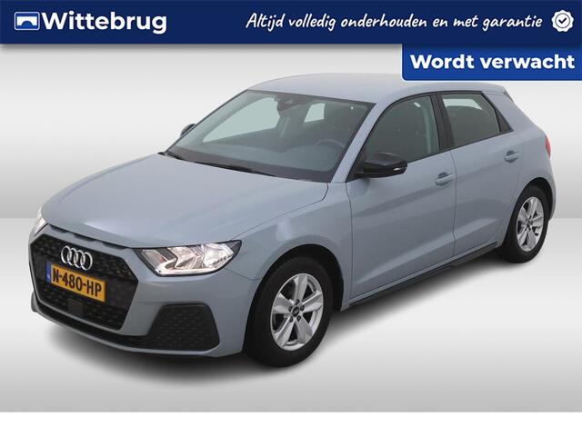 Audi A1 Sportback 25 TFSI Pro Line / Pijl Grijs / Luxe Interieur / App / Climate Control / PDC Achter / 15" LMV