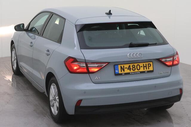 Audi A1 Sportback 25 TFSI Pro Line / Pijl Grijs / Luxe Interieur / App / Climate Control / PDC Achter / 15" LMV