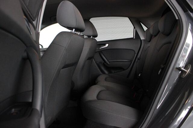 Audi A1 Sportback 1.0 TFSI Pro Line Two-Tone | Navi | Cruise | Bluetooth | Airco | 17" LMV