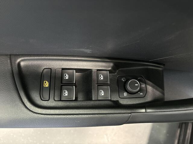 Audi A1 Sportback 30 Tfsi 110pk S-tronic Advanced edition · S-line ext. · Apple/Android Car Play · Navi · Cruise Control · P-Sensoren · Virtual Cockpit · 16'' Inch · Garantie t/m 22-08-2027 of 120.000km
