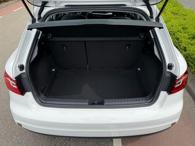 Audi A1 Sportback 25 TFSI Pro Line / Digitale Cockpit / Airco / APP / 15" LMV