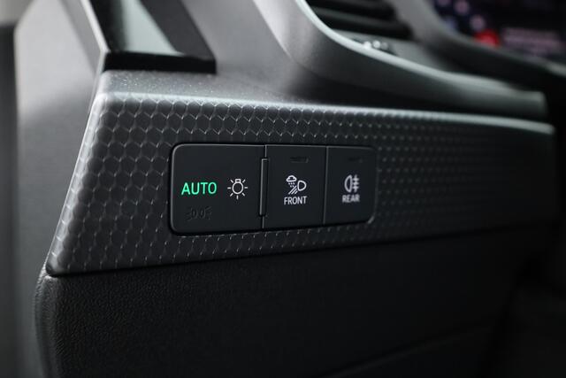 Audi A1 Sportback 30 TFSI S-Line Apple CarPlay | Keyless | Stoelverw. | 17'' | Cruise | LED