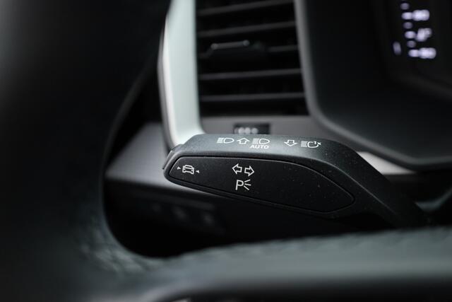 Audi A1 Sportback 30 TFSI S-Line Apple CarPlay | Keyless | Stoelverw. | 17'' | Cruise | LED