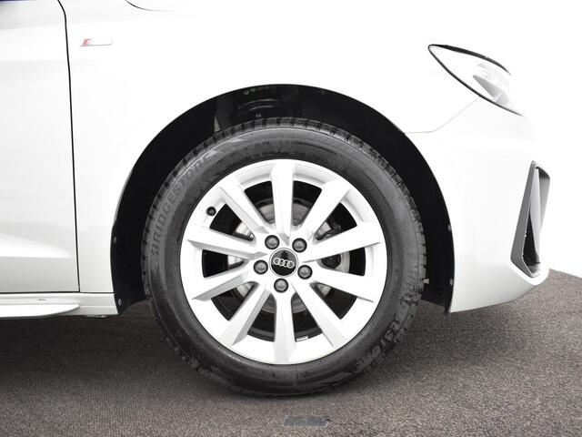 Audi A1 Sportback 25 Tfsi 95pk S-tronic S edition · Apple/Android Car Play · Sonos Audio · Keyless · P-Sensoren · DAB · Stoelverwarming · 16'' Inch · Garantie t/m 10-08-2029 of 100.000km