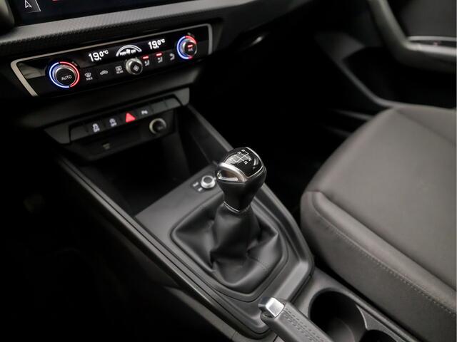 Audi A1 Sportback 25 TFSI Sport (VIRTUAL COCKPIT, GROOT NAVI, CLIMATE, SPORTSTOELEN, GETINT GLAS, CRUISE, PARKEERSENSOREN, NIEUWSTAAT)