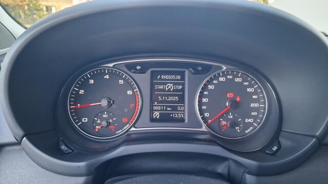 Audi A1 1.0 TFSI Sport line S-Line Edition, Stoelverwarming