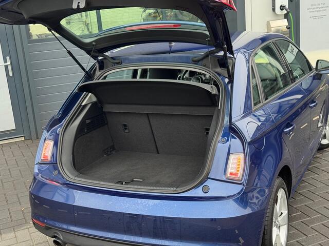 Audi A1 Sportback 1.0 TFSI Sport LED,PDC, STOELVER, AUT. ECC