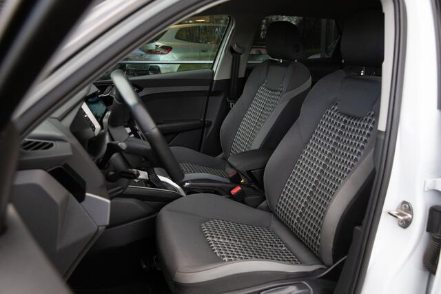 Audi A1 Sportback 40 TFSI S Line edition one 200pk Adap. cruise, Carplay, Stoelverwarming,