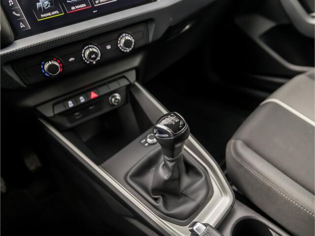 Audi A1 Sportback 25 TFSI Sport (APPLE CARPLAY, GROOT NAVI, CRUISE, SPORTSTOELEN, LEDER STUURWIEL, LANE ASSIST, NIEUWE APK, NIEUWSTAAT)