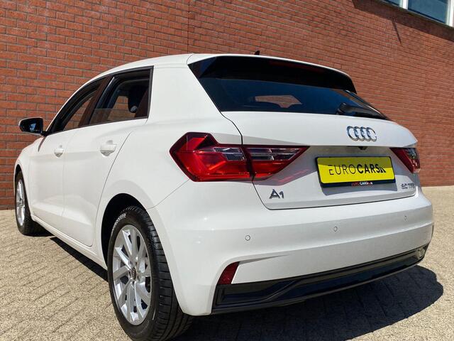 Audi A1 Sportback 30 TFSI 110pk S-Tronic Advanced edition Navigatie Apple Carplay / Android Auto Climate Control Camera Parkeer sensoren Dab