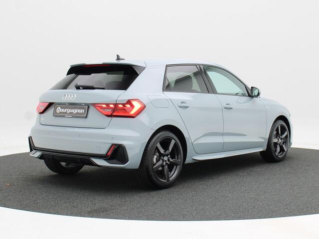 Audi A1 Sportback 30 TFSI | S edition | 116 PK | Contrastdak | Dynamica | 17 inch velgen | Privacyglas |