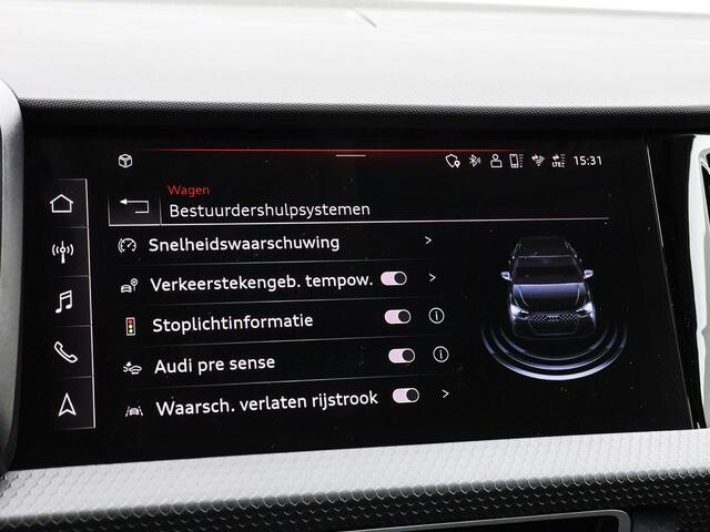 Audi A1 Sportback 25 TFSI S edition 95 PK · Achteruitrijcamera · Automatische airco 2 zones · Afgevlakt stuurwiel