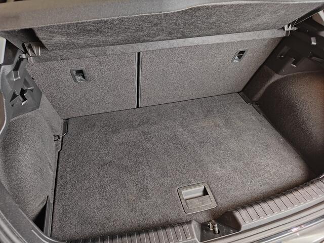 Audi A1 Sportback 25 TFSI epic lmw | stuurbedeining