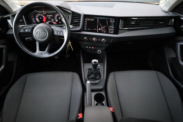 Audi A1 Sportback 30 TFSI Advanced epic 85KW/115PK, Cruise control, navigatie, digital cockpit, 17'' LMV, apple carplay/android auto, parkeersensoren, vierseizoenenbanden, dealer onderhouden.