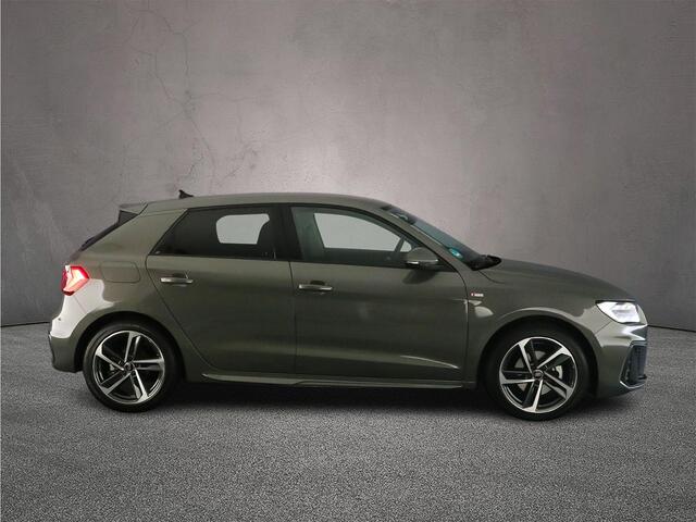 Audi A1 Sportback 30 TFSI S edition | ACC | Keyless | Full-led | Audi sound | Optiek zwart |