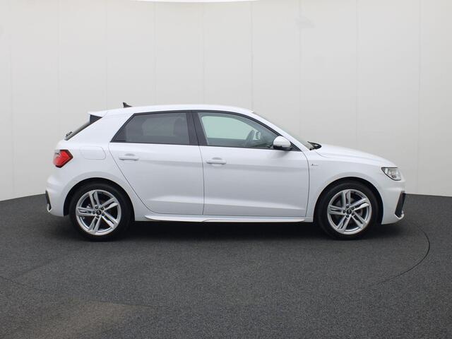 Audi A1 Sportback 35 TFSI/150PK S Line S-tronic · Navigatie · Apple/Android CarPlay · Climate · Parkeersensoren
