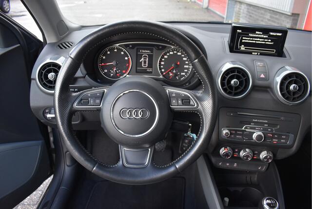 Audi A1 1.0 TFSI Stoelverwarming, DAB, PDC, Climatronic