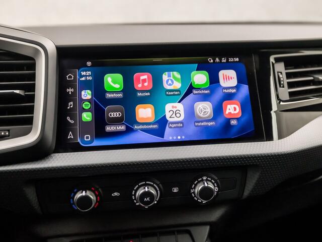 Audi A1 Sportback 25 TFSI Epic Sport (APPLE CARPLAY, ZWART HEMEL, GETINT GLAS, SPORTSTOELEN, PARKEERSENSOREN, LED ACHTERLICHTEN, CRUISE, NIEUWSTAAT)