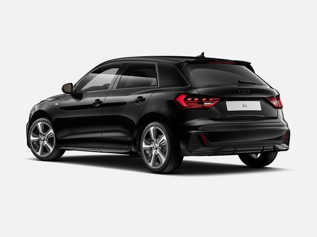 Audi A1 Sportback 25 TFSI S edition 95 PK · Achteruitrijcamera · Optiekpakket zwart plus · Privacy glas · Stoelverwarming voorin
