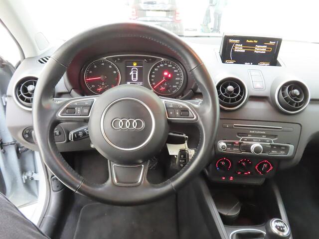 Audi A1 Sportback 1.0TFSi Pro Line 5DRS / Airco / Cruise / Navigatie / 17''LMV / Parkeersensoren