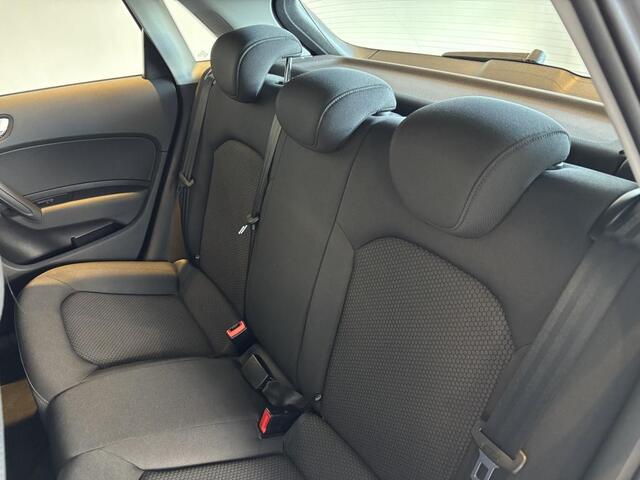 Audi A1 Sportback 1.0 TFSI Adrenalin S-Line 17" inch, Airco, Navigatie