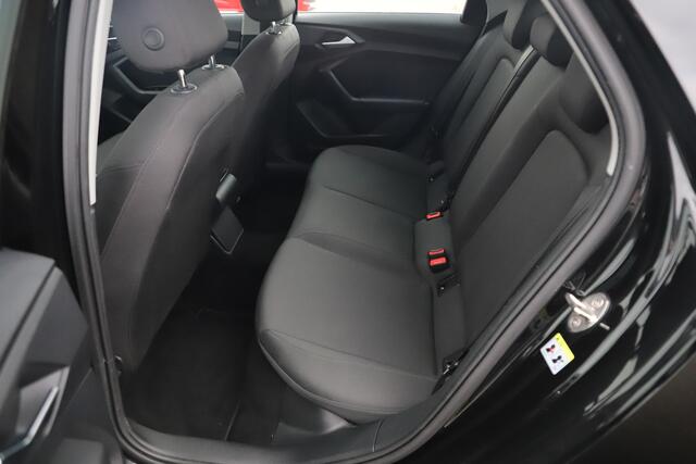 Audi A1 Sportback 25 TFSI Pro Line Navigatie Climate Control Cruise Lane Assist Carplay Android 15 inch LMV NAP