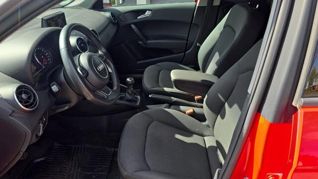 Audi A1 SPORTBACK 1.0 TFSI Advace S - LINE