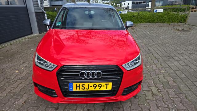 Audi A1 SPORTBACK 1.0 TFSI Advace S - LINE