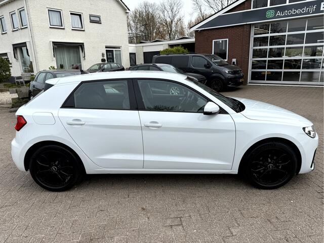 Audi A1 Sportback 25 TFSI Advanced edition SOH 90.5%, 17''Lmv, Stoelverwarming, App Connect