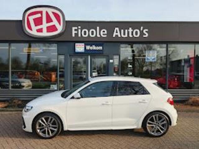 Audi A1 Sportback 1.5 TFSI S Line Pro Line S Carplay, Stoelverw. 18inch, dealer onderhouden, S-Line