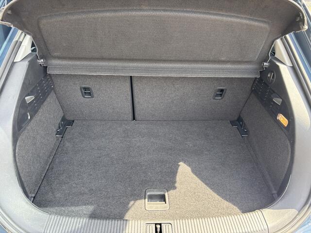 Audi A1 Sportback 3DRS 1.0 TFSI S-Line Navigatie / Parkeersensors