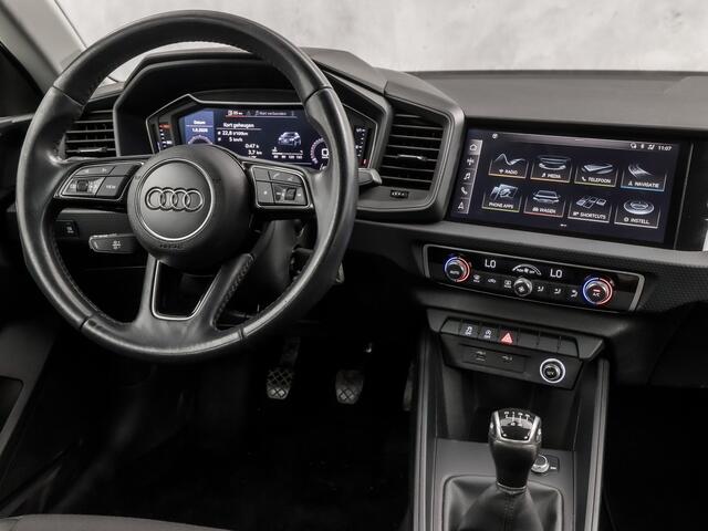 Audi A1 Sportback 25 TFSI Sport (APPLE CARPLAY, CLIMATE, PARKEERSENSOREN, SPORTSTOELEN, LM VELGEN, ARMSTEUN, CRUISE, NIEUWSTAAT)