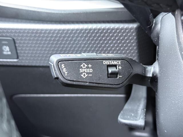 Audi A1 Sportback 25 TFSI S edition | 95 PK | Automaat | Navigatiesysteem | Adaptive cruise control | Climate control | Keyless | S line |