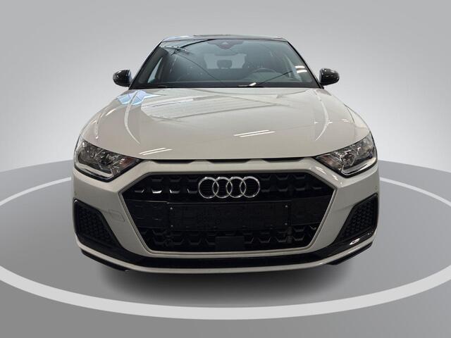 Audi A1 Sportback 25 TFSI 95pk S-Tronic Advanced Edition · Apple/Android Car Play · 17"Velgen · Clima · Cruise Control · Stoelverwarming · Garantie t/m 27-07-2027 of 100.000km