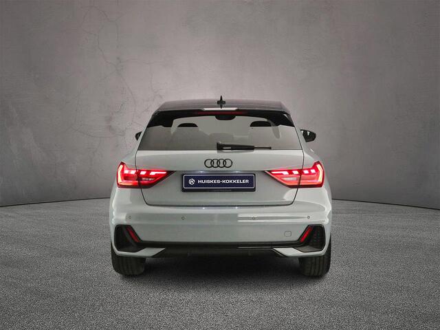 Audi A1 Sportback 35 TFSI 150PK S edition | Navi | Stoelverwarming | 18-Inch | Zwart-Optiek | Adaptive-Cruise | Sonos | Privacy-Glas | Smartphone-Interface | Ambient-Lightning |