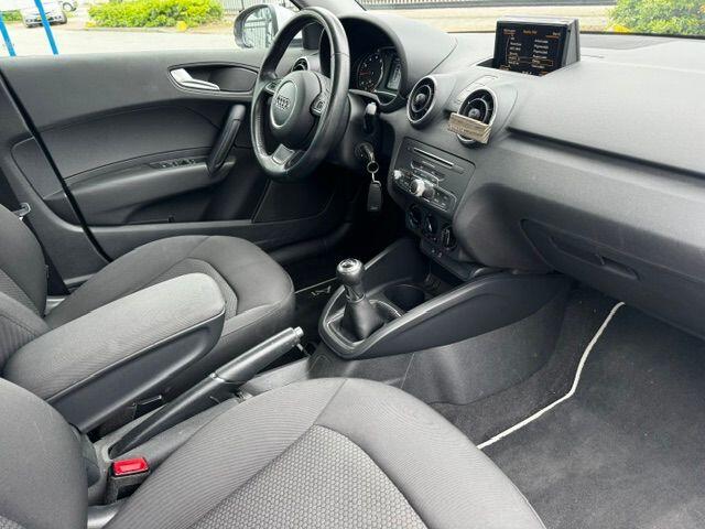 Audi A1 Sportback 1.0 TFSI 5deurs Advance S-Line Airco,Cruisecontrol,Navigatie