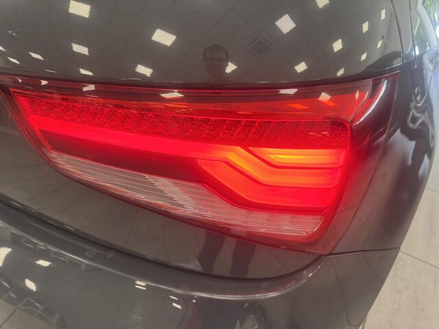 Audi A1 Sportback 1.0 TFSI Sport S line Edition / FULL LED / NAVI /