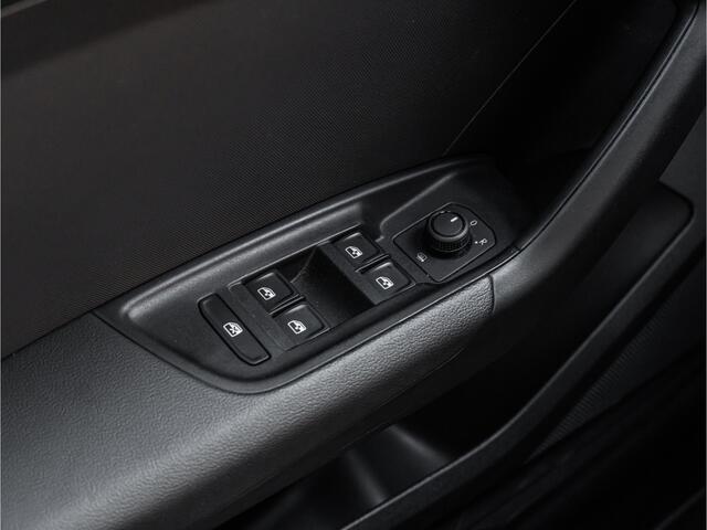 Audi A1 Sportback 40 TFSI S Line BLACK OPTIC 17 INCH LED VIRTUAL DASH