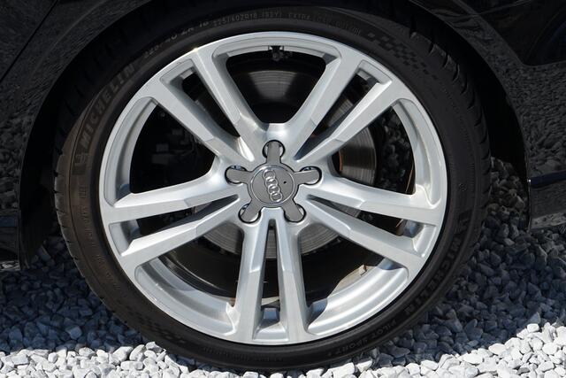 Audi A3 Limousine 2.0 TFSI S3 quattro Pro Line Plus Leder, 19 ", stoel-, stuurverwarming