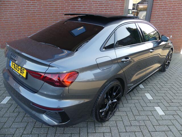 Audi A3 Limousine 35 TFSI S-Line / Panoramadak
