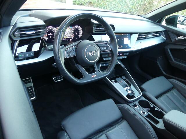 Audi A3 Limousine 35 TFSI S-Line / Panoramadak