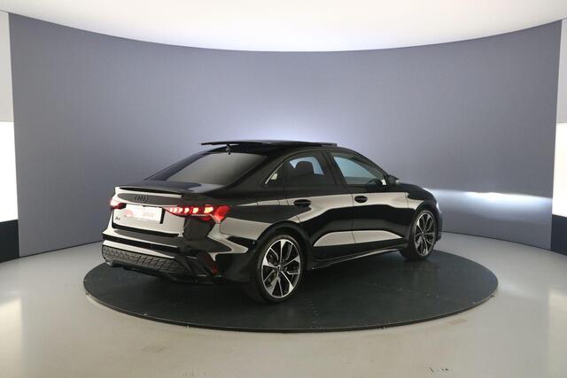 Audi A3 Limousine 35 TFSI S edition | Sonos | Pano | Matrix | Electrische bestuurderstoel | Headup | Alcantara |