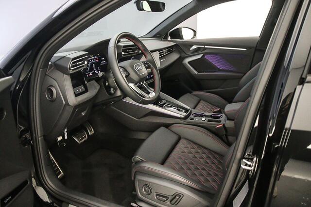 Audi A3 Limousine 35 TFSI S edition | Sonos | Pano | Matrix | Electrische bestuurderstoel | Headup | Alcantara |