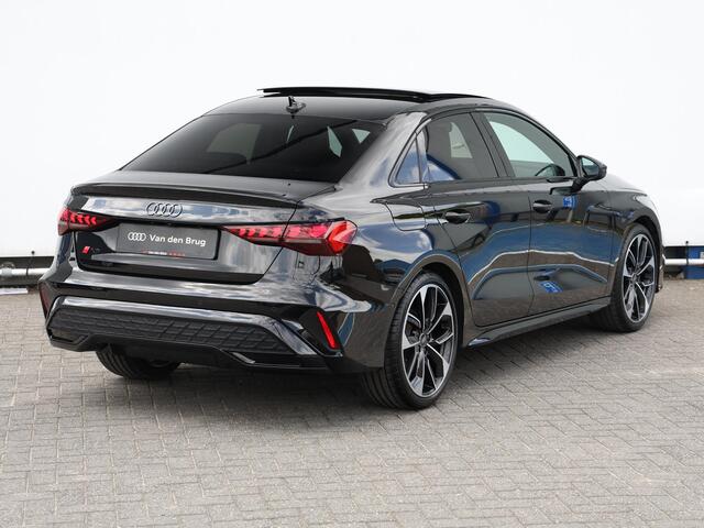 Audi A3 Limousine S edition 35 TFSI | Head Up | Pano | Elektr. verstelbare voorstoelen | SONOS | Nieuwprijs ¤68.400 |