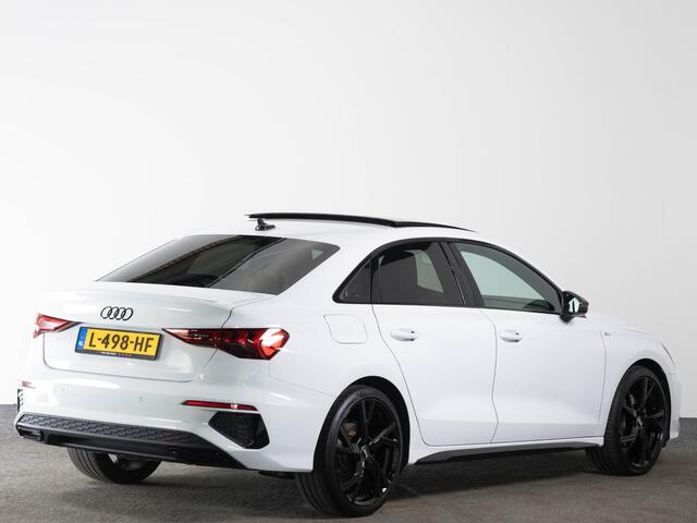 Audi A3 Limousine S-Line 35 TFSI 150 pk Automaat | Matrix LED | Panoramadak | Bang & Olufsen | Navigatie |